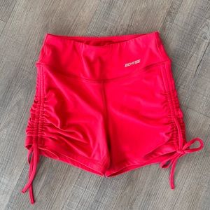 BO + TEE - Side Ruched Shorts in Red